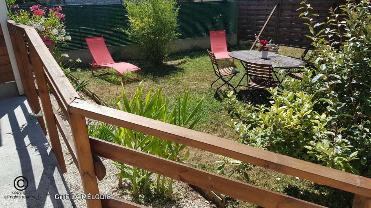 Gite La Melodie Longueville  Bagian luar foto